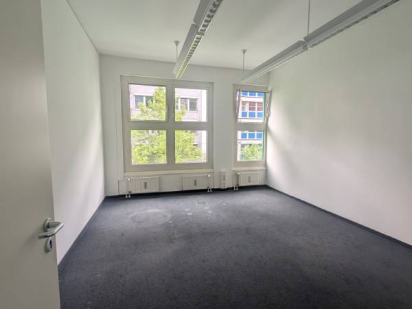 Bürofläche in Berlin (Mitte) – Helle Bürogemeinschaft in Berlin-Mitte nähe Checkpoint Charly — Bild 2