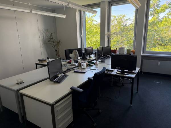 Einzugsfertige Bürofläche in Berlin-Tempelhof — Bild 1
