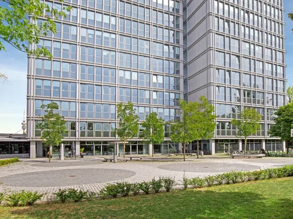 Bürofläche in München (Moosach) – Moderne Bürofläche mit Panoramablick in München-Moosach — Bild 1