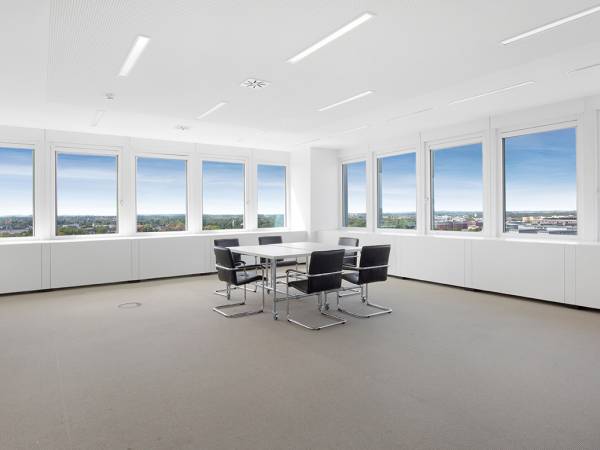 Moderne Bürogemeinschaft mit Panoramablick in München-Nymphenburg — Bild 4