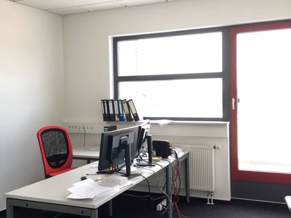 Geräumige Büroetage in Bürogemeinschaft in Köln-Rodenkirchen — Bild 1