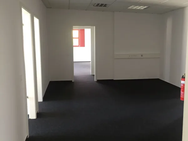 Bürofläche in Köln (Godorf) – Flexible Büroetage mit Großraumbüro & Einzelbüros in Köln-Godorf — Bild 5