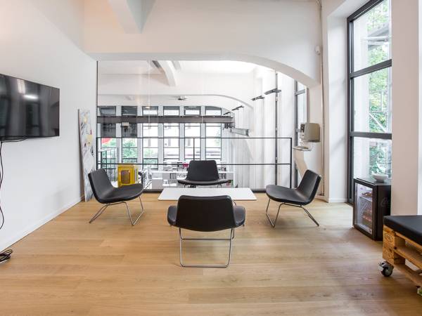Agentur-Bürogemeinschaft mit Industriecharme in München-Obersendling — Bild 7
