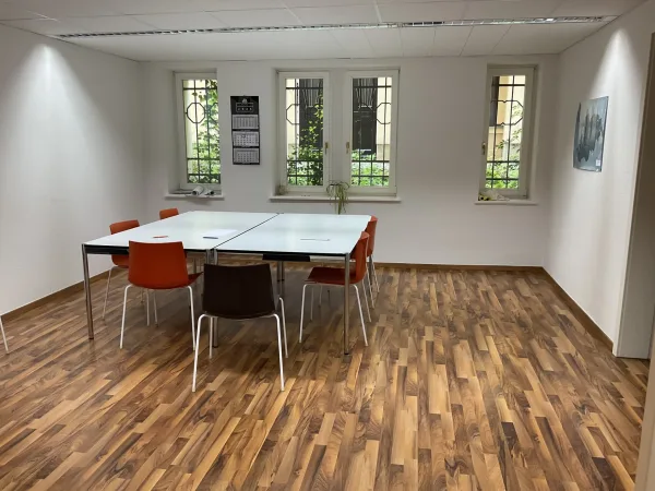 Abschließbares Büro in Leipzig (Zentrum-Süd) – Büroräume & Arbeitsplätze in entspannter Bürogemeinschaft Leipzig — Bild 2