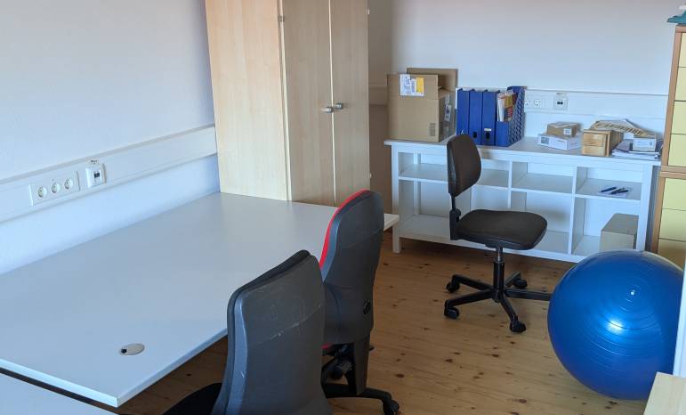 Büro 1