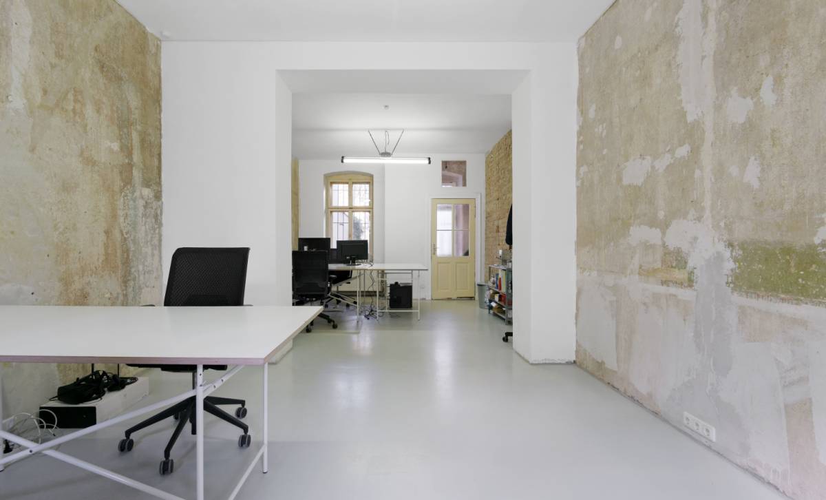 Ruhige Bürogemeinschaft im Altbau in Berlin-Lichtenberg