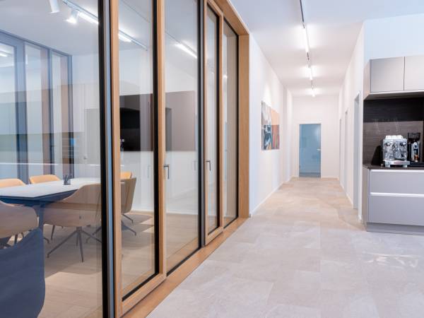 Exklusives privates Büro in moderner Bürogemeinschaft in Taufkirchen — Bild 1
