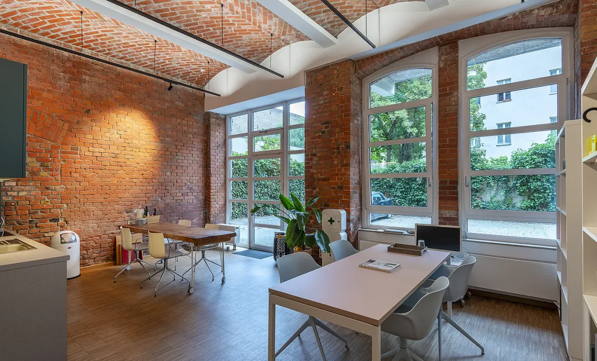 1-2 Arbeitsplätze