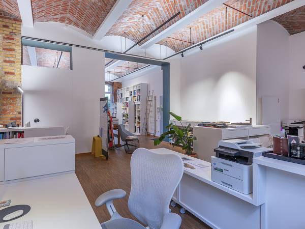 Loft-Bürogemeinschaft mit Kappendecken in Berlin-Mitte — Bild 5