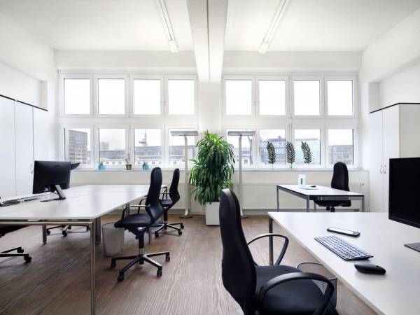 Kreativer Coworking Space & Büros im Düsseldorfer Medienhafen — Bild 4
