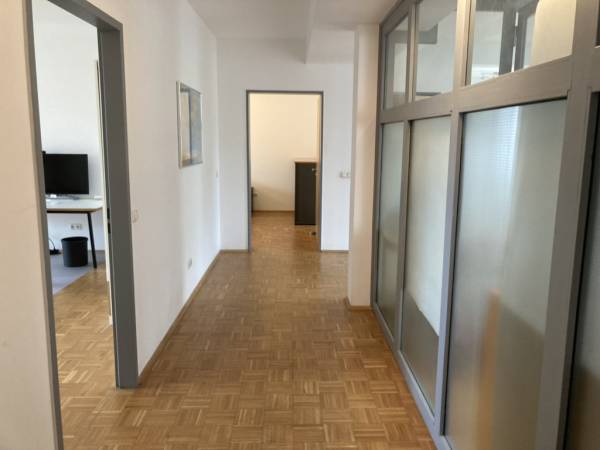 Ruhige Büroräume in Bürogemeinschaft in München-Obergiesing — Bild 3