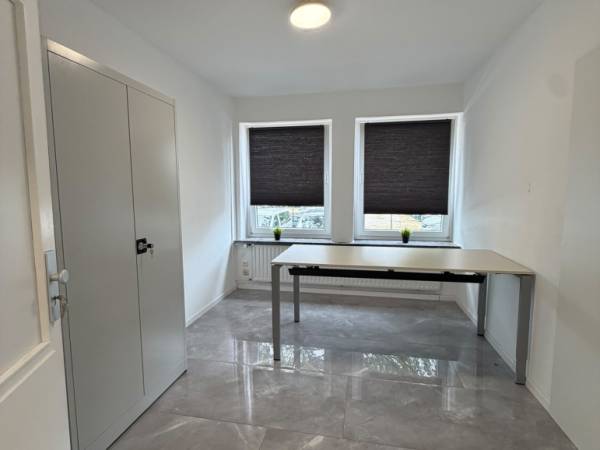 Modernes Büro mit gehobener Ausstattung in Langenhagen — Bild 2