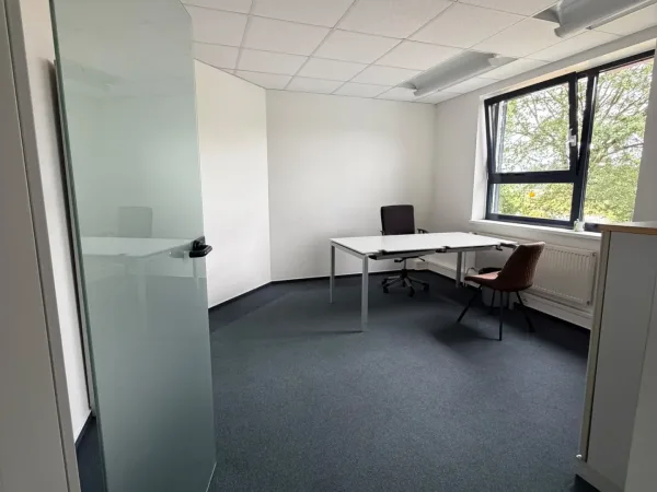 Abschließbares Büro in Wedemark (Bissendorf) – Repräsentatives und modernes Büro in Wedemark-Bissendorf — Bild 3