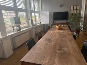 Flexible Bürofläche in lebendiger Bürogemeinschaft in
