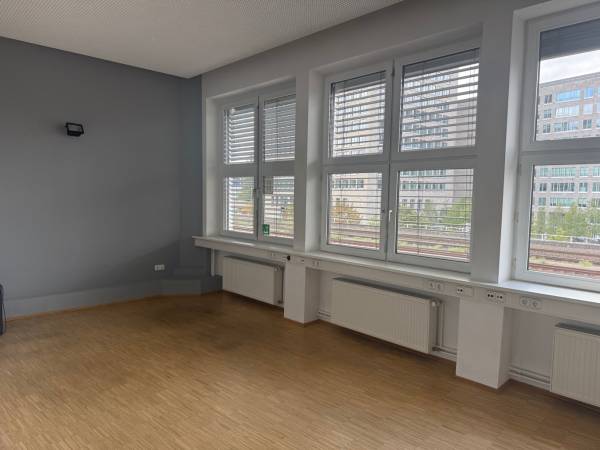 Flexible Bürofläche in lebendiger Bürogemeinschaft in — Bild 7