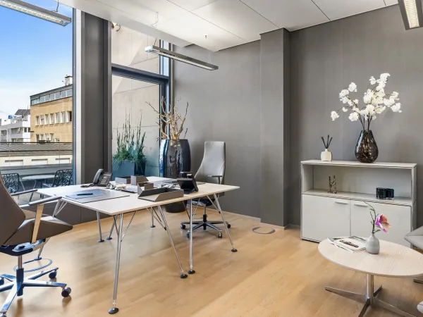 Abschließbares Büro in Stuttgart (Rathaus) – Helle, moderne Büros & Coworking in zentralem Business Center, — Bild 7