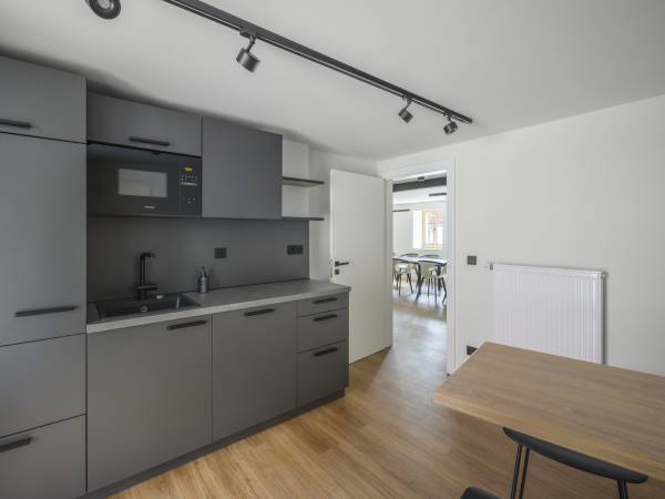 Moderne Teametage mit Dachterrasse in Altdorf b.Nürnberg — Bild 5