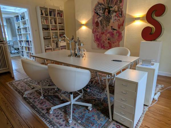 Stylisches Agentur Büro in Gründerzeit Villa in Hamburg Eimsbüttel — Bild 2