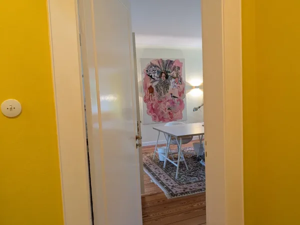 Schreibtischplatz in Hamburg (Eimsbüttel) – Kreative Bürogemeinschaft im Altbau in Hamburg-Harvestehude — Bild 8