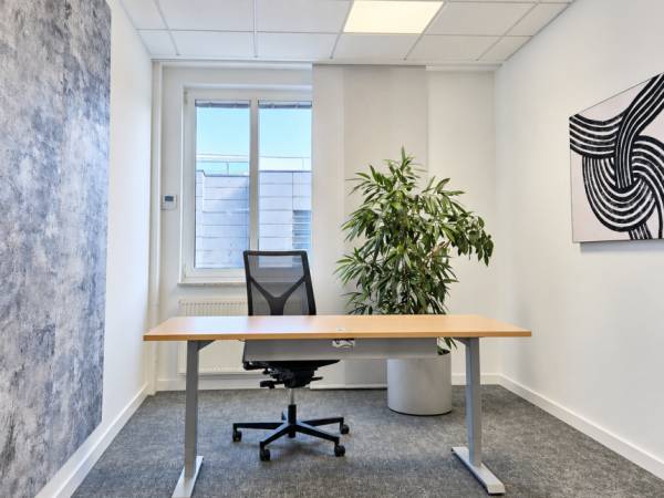 Hochwertige Büroräume in moderner Bürogemeinschaft in Ismaning — Bild 2