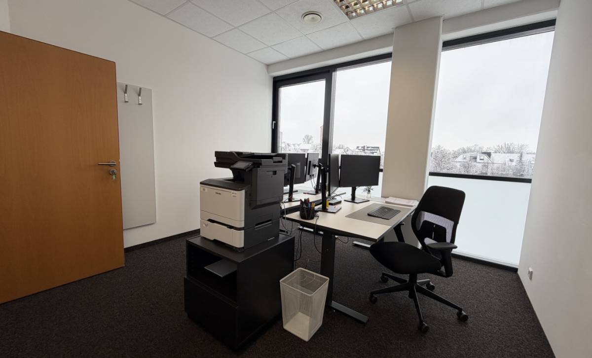 Büro 1