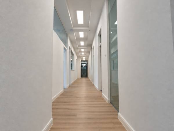 Luxuriöse Einzelbüros in stilvoller Bürogemeinschaft in — Bild 8