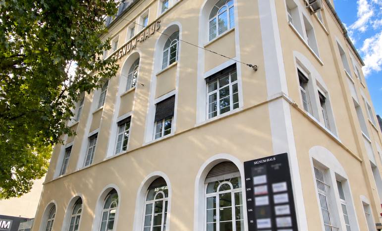 Gebäude