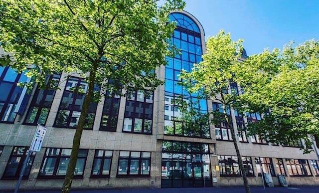 Bürogebäude