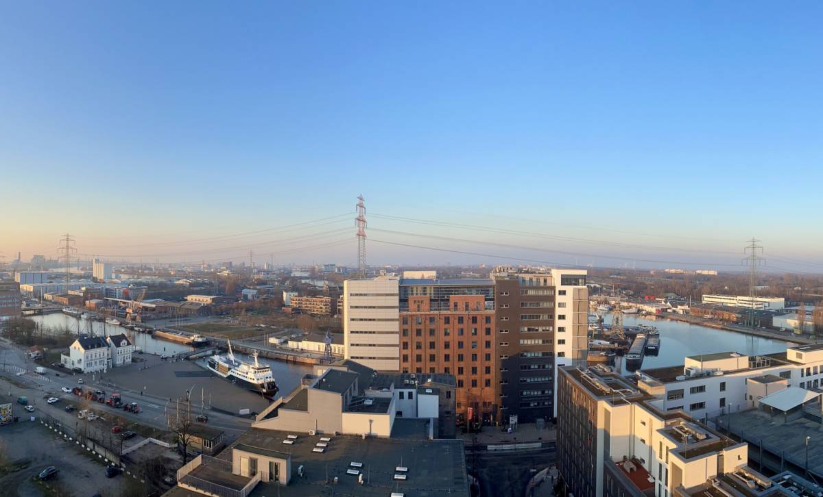 Panoramablick über den Harburger Binnenhafen