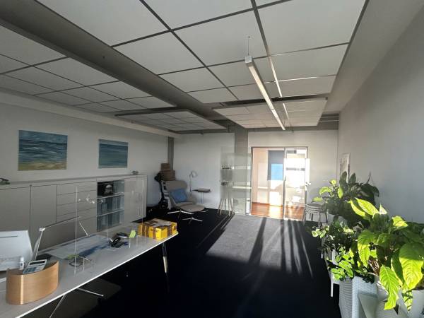 Professionelle Bürogemeinschaft mit Hafenblick in Hamburg-Harburg — Bild 3