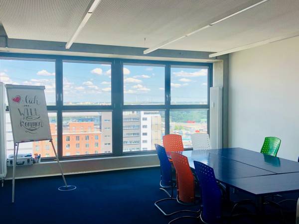 Professionelle Bürogemeinschaft mit Hafenblick in Hamburg-Harburg — Bild 6