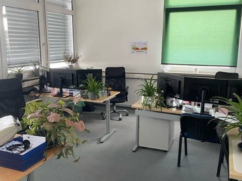 Ruhige, abschließbare Büroräume in Bürogemeinschaft in — Bild 1