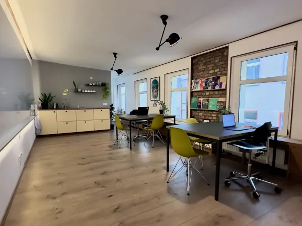 Bürofläche in Berlin (Kreuzberg) – Ruhige & kreative Bürofläche in einer Remise in Berlin-Kreuzberg — Bild 2