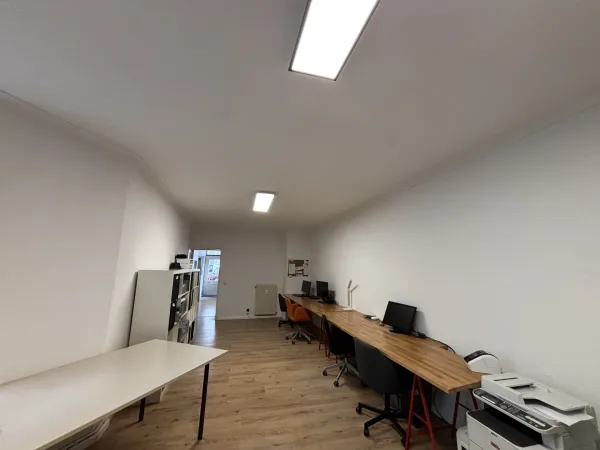 Abschließbares Büro in Berlin (Neukölln) – Helle Bürozimmer in ruhiger Bürogemeinschaft in Berlin Neukölln — Bild 7