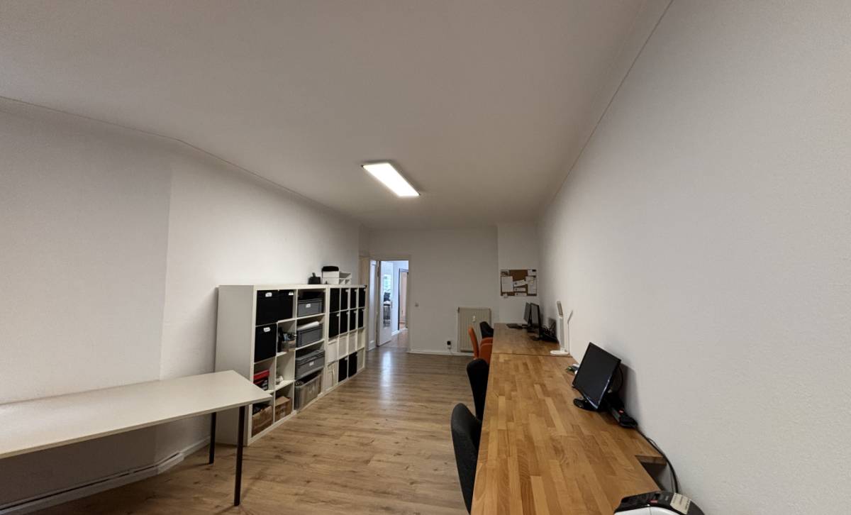Bürozimmer 30m²