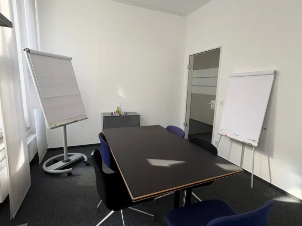 Abschließbares Büro in Hamburg (Altstadt) – Kreative Bürogemeinschaft in Hamburg Mitte — Bild 4