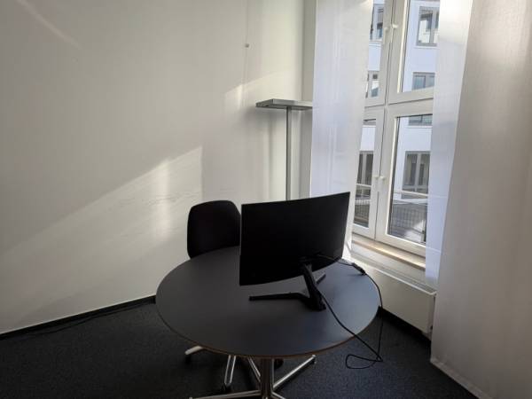 Abschließbares Büro in Hamburg (Altstadt) – Kreative Bürogemeinschaft in Hamburg Mitte — Bild 7