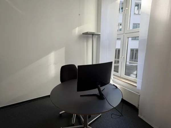 Abschließbares Büro in Hamburg (Altstadt) – Kreative Bürogemeinschaft in Hamburg Mitte — Bild 7