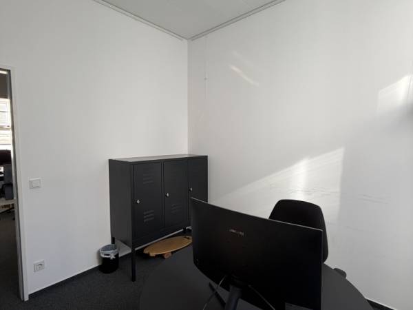 Abschließbares Büro in Hamburg (Altstadt) – Kreative Bürogemeinschaft in Hamburg Mitte — Bild 5