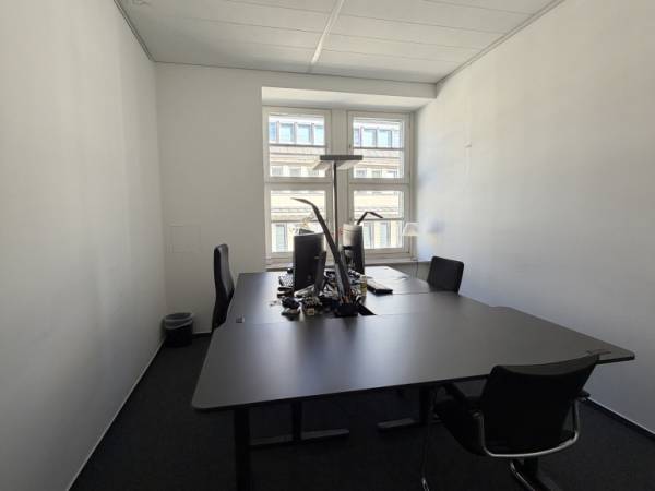 Abschließbares Büro in Hamburg (Altstadt) – Kreative Bürogemeinschaft in Hamburg Mitte — Bild 2