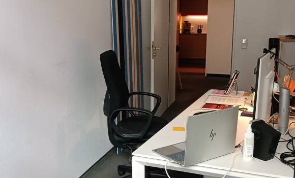 Heller Büroraum in charmanter Bürogemeinschaft Altstadt-Lehel