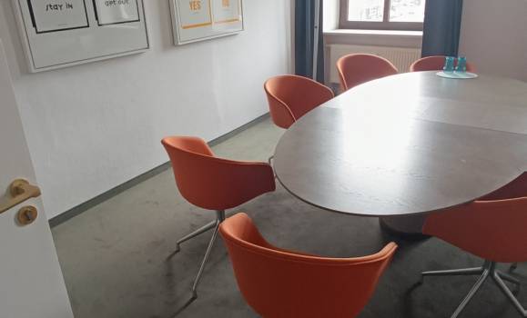 Heller Büroraum in charmanter Bürogemeinschaft Altstadt-Lehel
