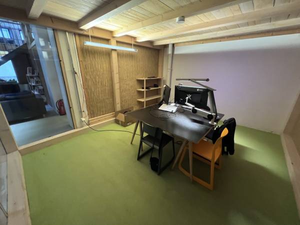 Schreibtischplatz in München (Sendling) – Ruhiger fester Arbeitsplatz in Bürogemeinschaft in München Sendling — Bild 1