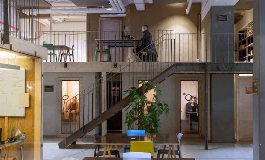 Galerie und Treppe