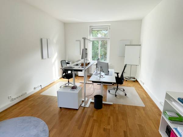 Abschließbares Büro in Stuttgart (Bad Cannstatt) – Büroraum im schönen Altbau in Stuttgart-Bad Cannstatt