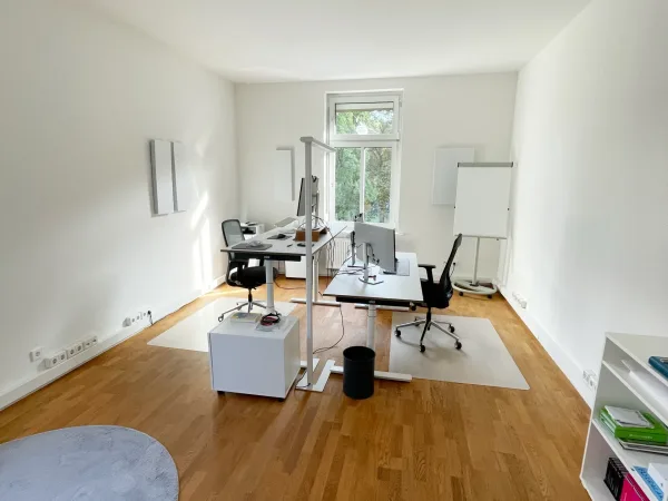 Abschließbares Büro in Stuttgart (Bad Cannstatt) – Büroraum im schönen Altbau in Stuttgart-Bad Cannstatt
