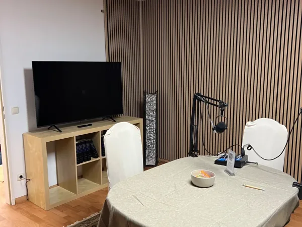 Abschließbares Büro in Leipzig (Zentrum-Süd) – Helles Bürozimmer mit Balkonzugang in Bürogemeinschaft Leipzig-Mitte — Bild 5