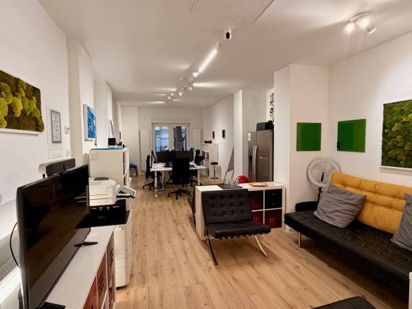 Abschließbares Büro in Berlin (Pankow) – Modernes Büro im Cyber & Business Hub in Berlin-Prenzlauer Berg — Bild 1