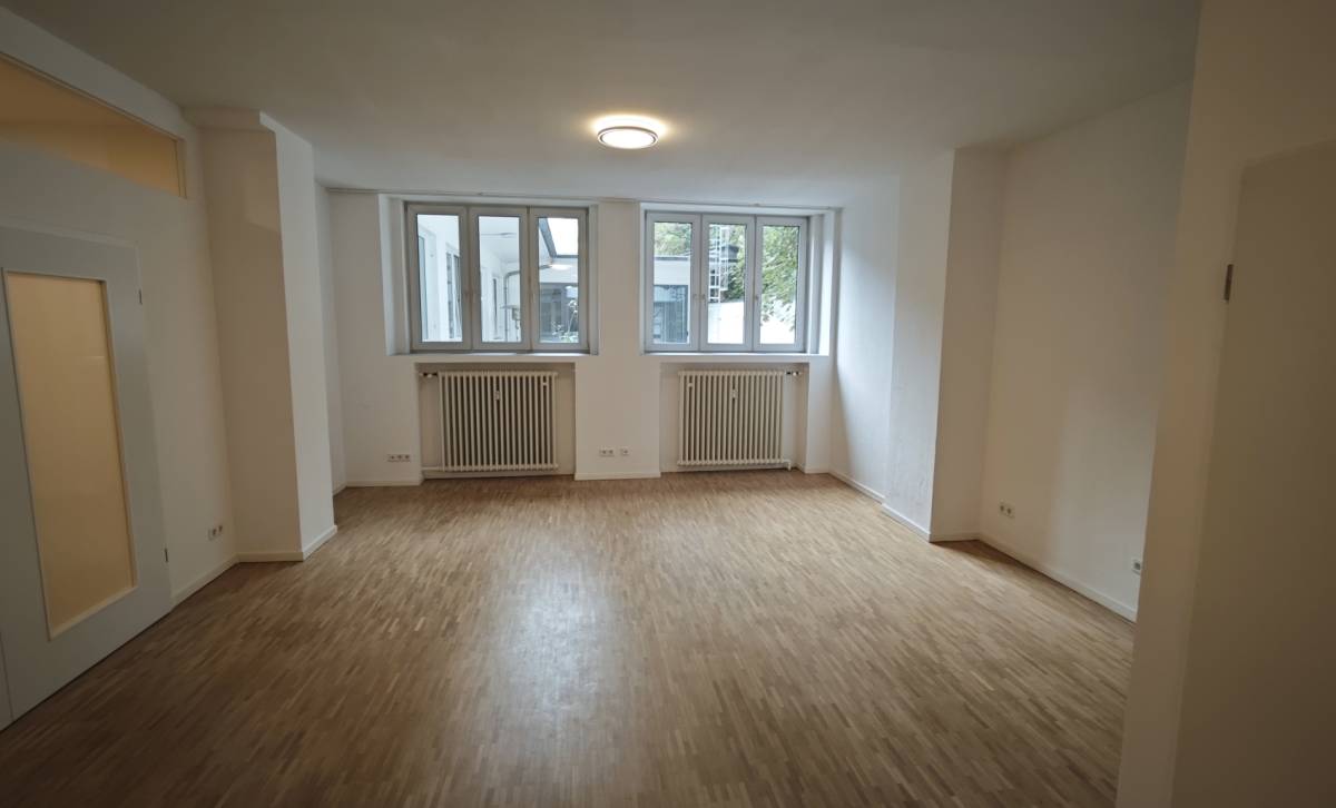 Zentrale Bürogemeinschaft mit Einzelbüros in Düsseldorf-Stadtmitte
