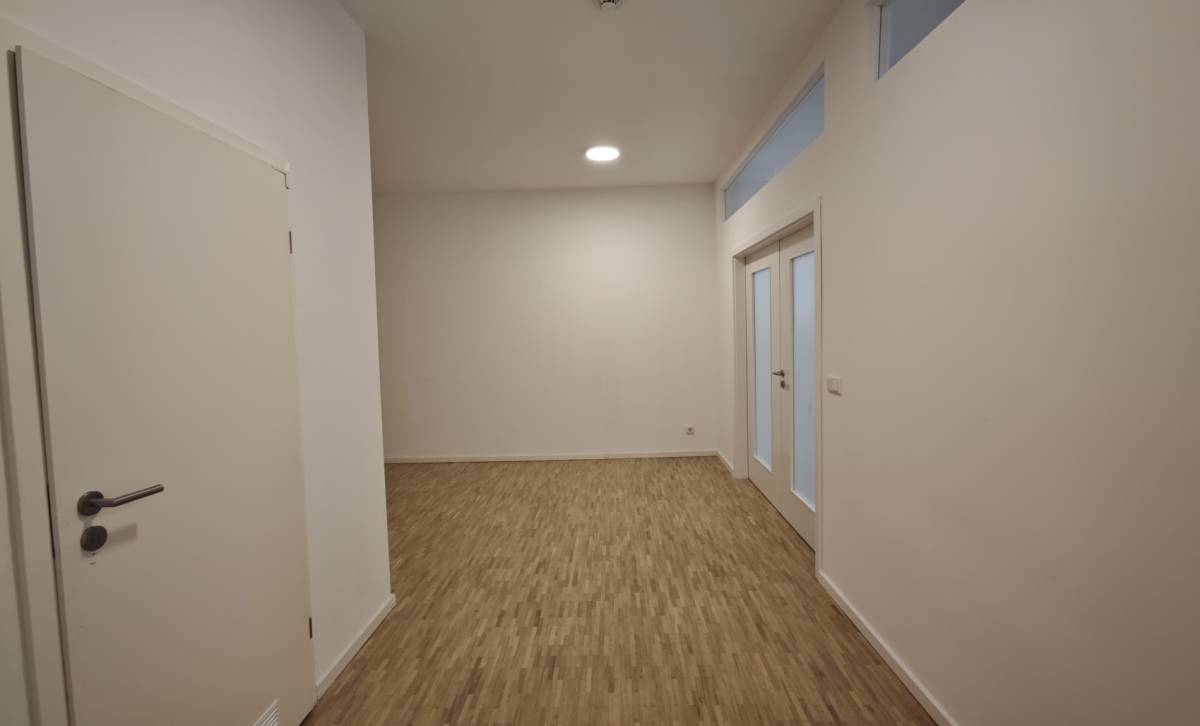 Zentrale Bürogemeinschaft mit Einzelbüros in Düsseldorf-Stadtmitte